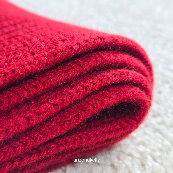 NWT Banana Republic Cashmere Ribbed Scarf Red - Picture 3 of 8